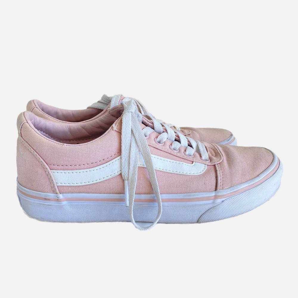 Vans Off The Wall Women's Size 7 Skateboarding Athletic Shoes Light Pink Lace Up